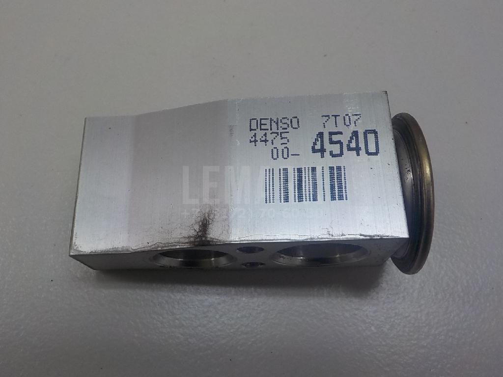 Клапан кондиционера 8851564010 Toyota