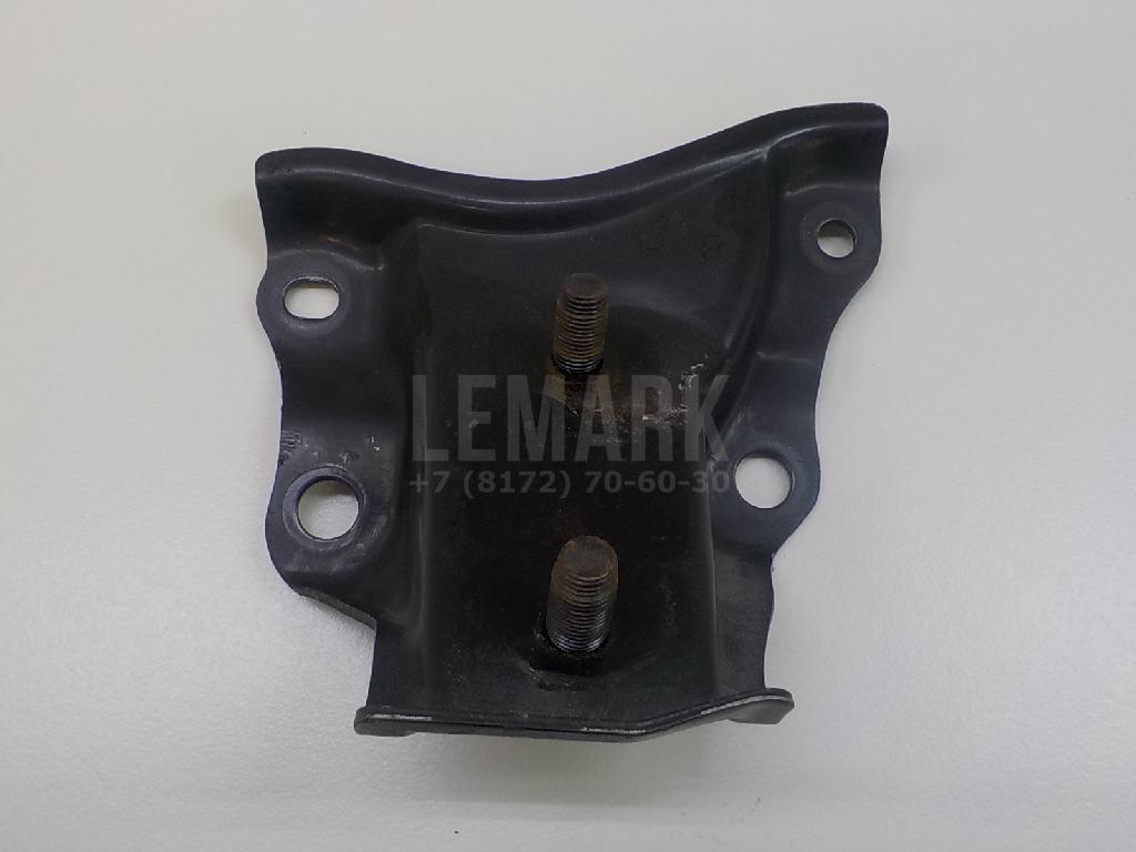 Кронштейн задней балки 5159748010 Toyota