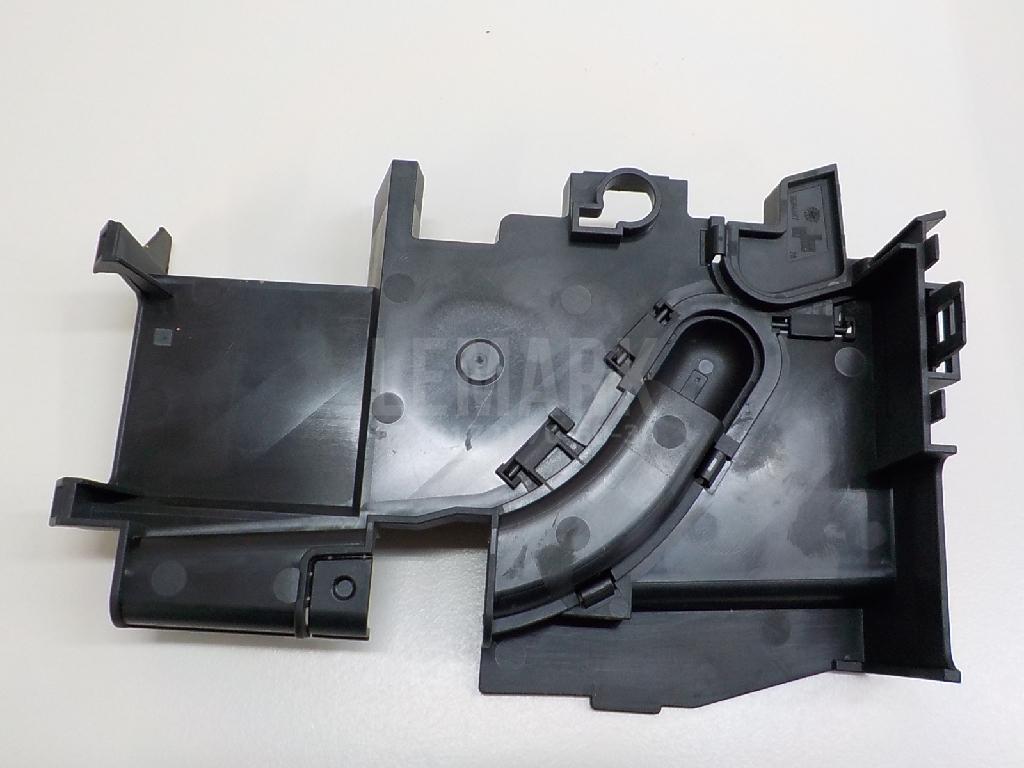 Крышка блока предохранителей 7L0937555A VAG