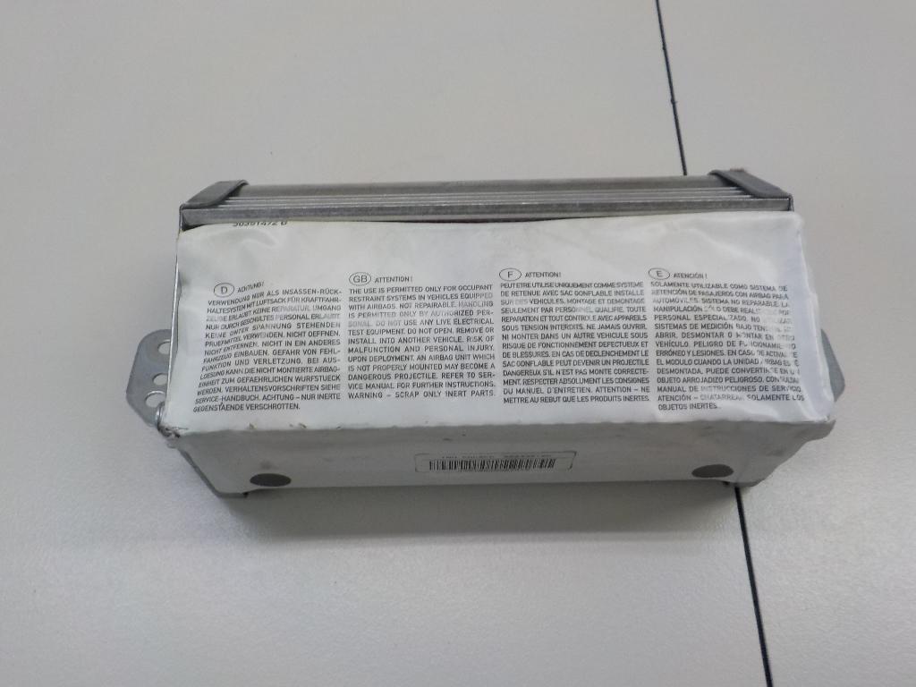 Подушка безопасности пассажирская (в торпедо)