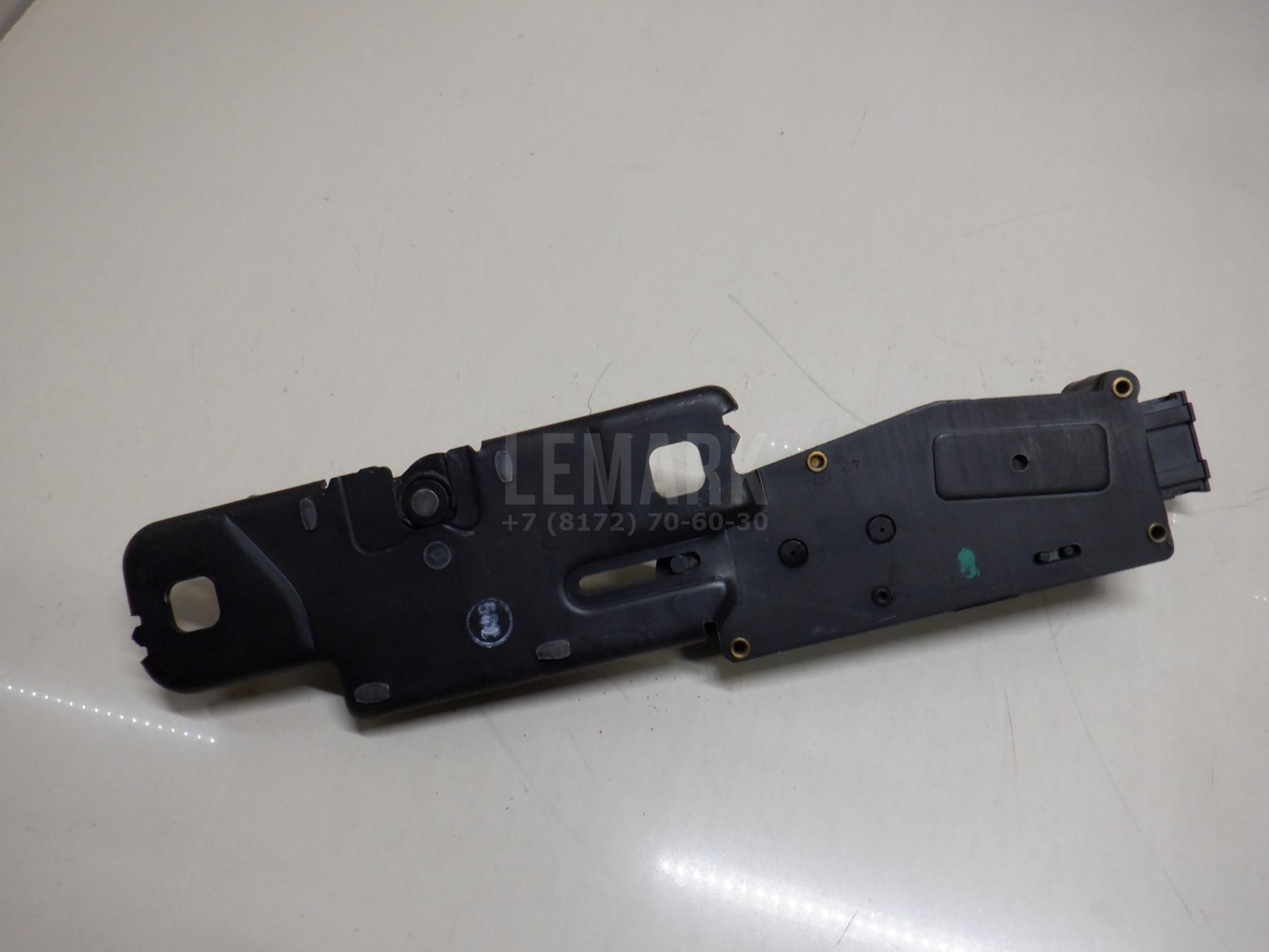 Ответная часть замка багажника для  BMW 1-serie E82/E88 2007-2013