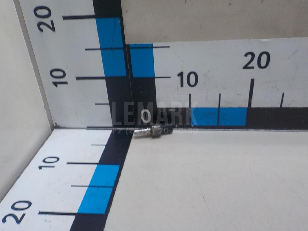 Датчик давления топлива 1663900Q0A Nissan