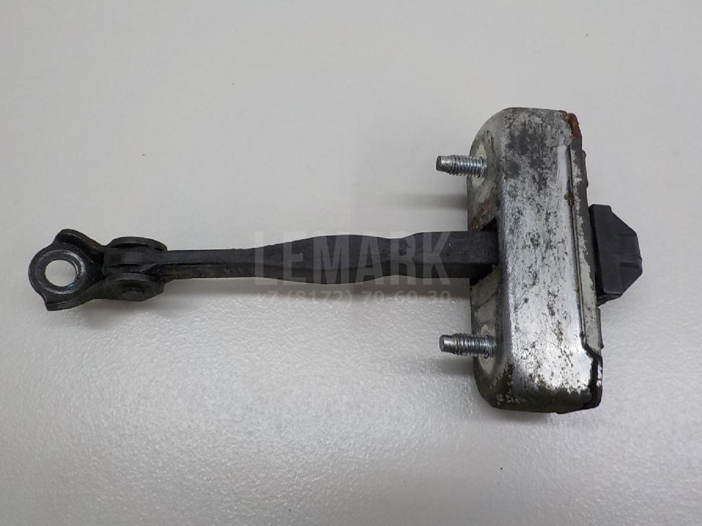 Ограничитель двери 6863060120 Toyota