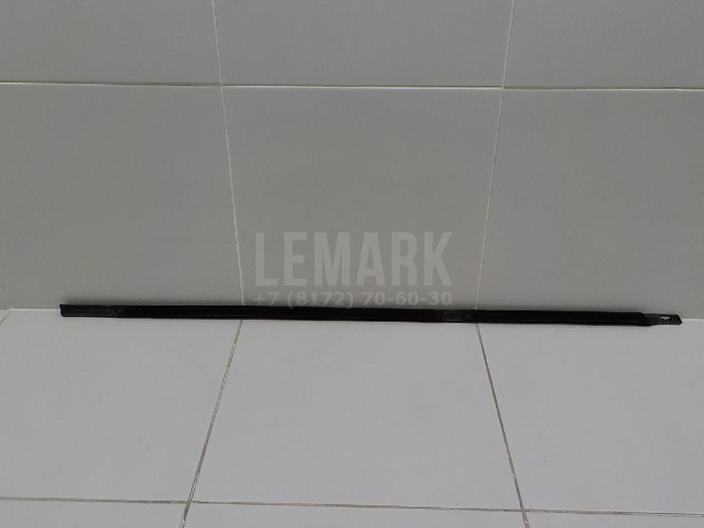 Накладка стекла заднего левого