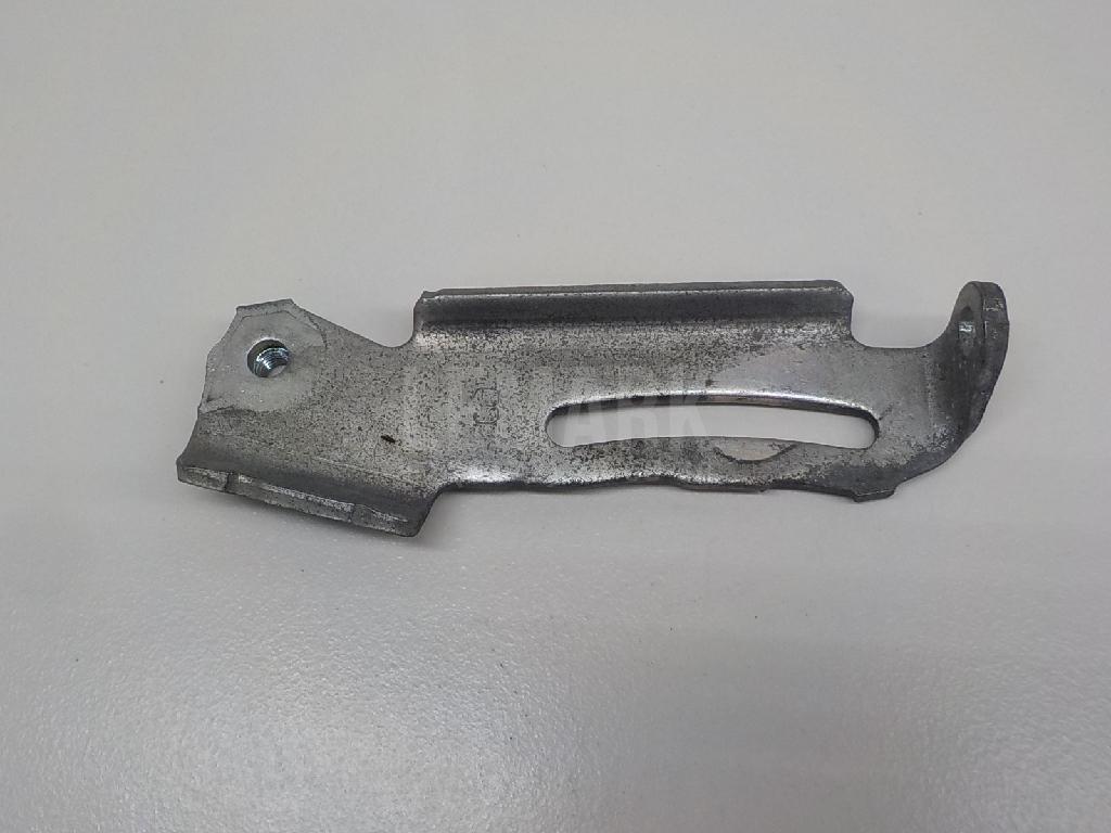 Планка натяжения ремня генератора 1638137020 Toyota