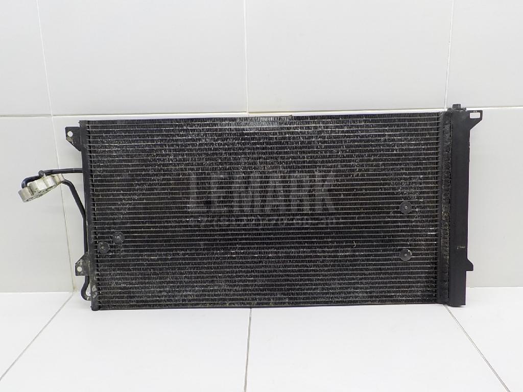 Радиатор кондиционера (конденсер) 4L0260401A VAG