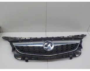Решетка радиатора для Opel Astra J 2010-2017 б/у состояние отличное