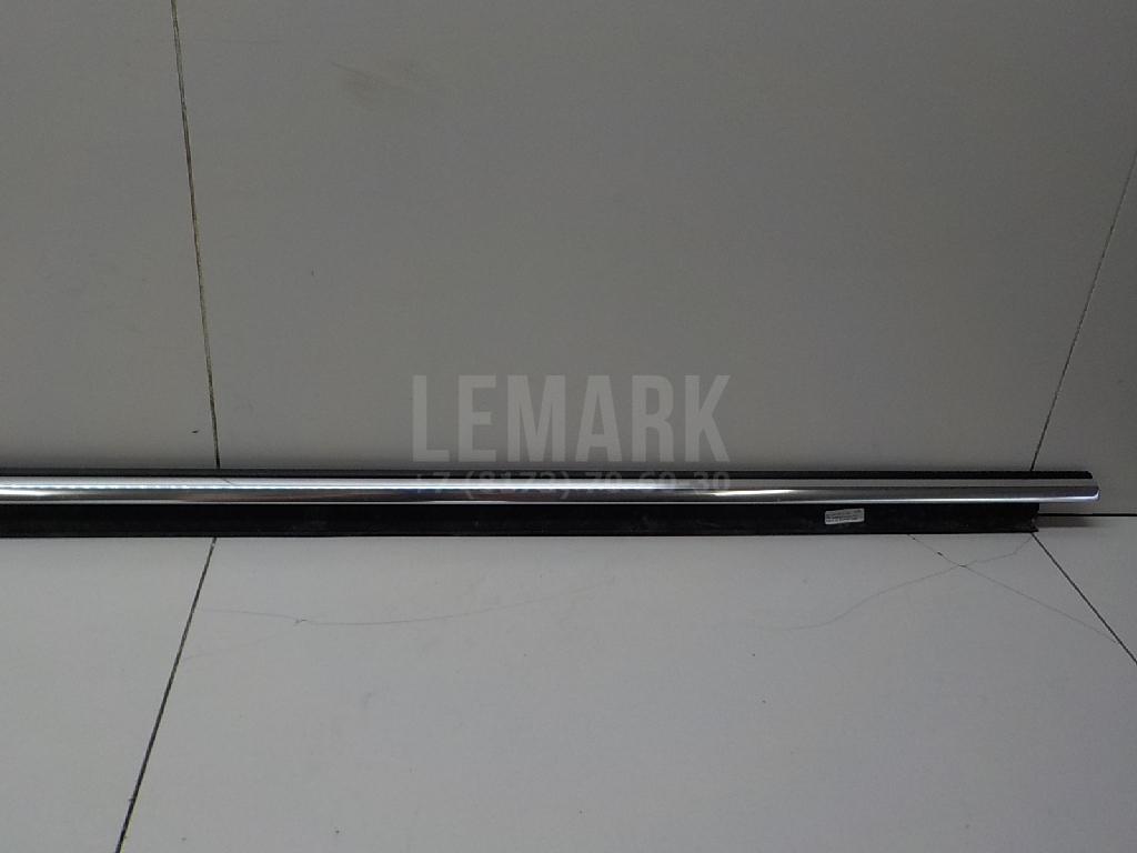 Накладка стекла переднего левого для  Cadillac DTS 2005-2011