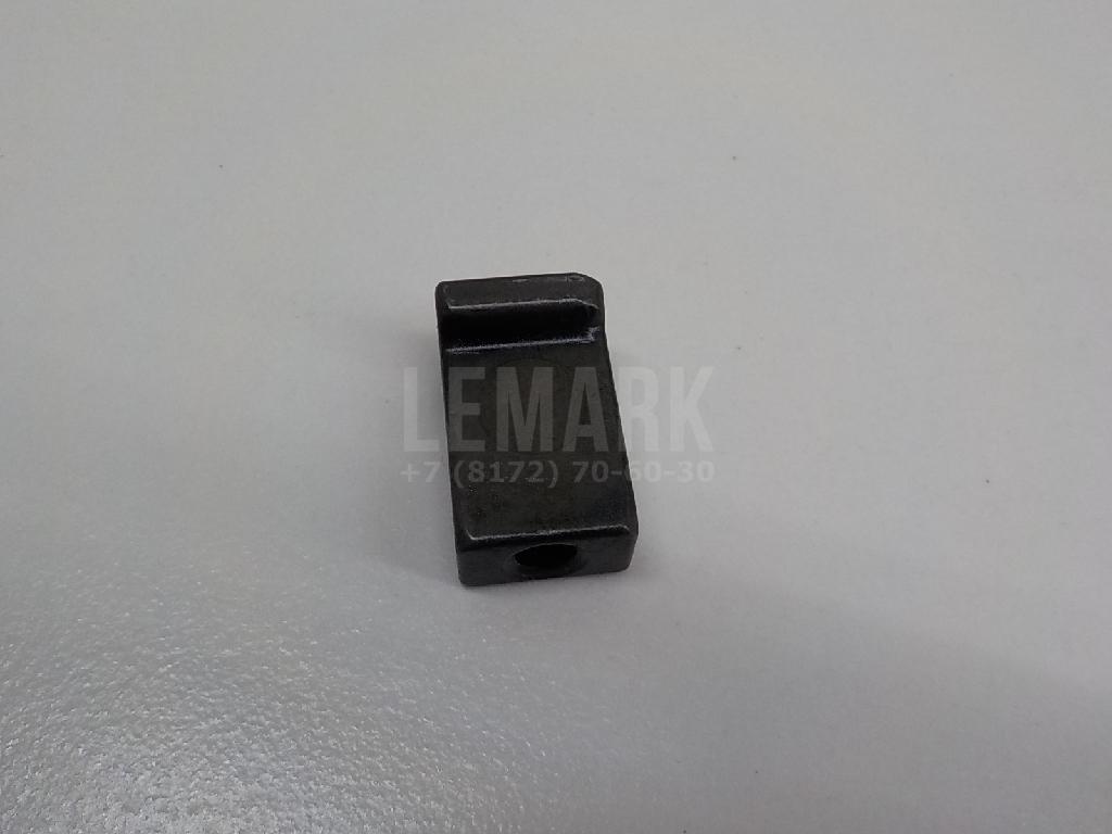 Кронштейн форсунки 038130069B VAG