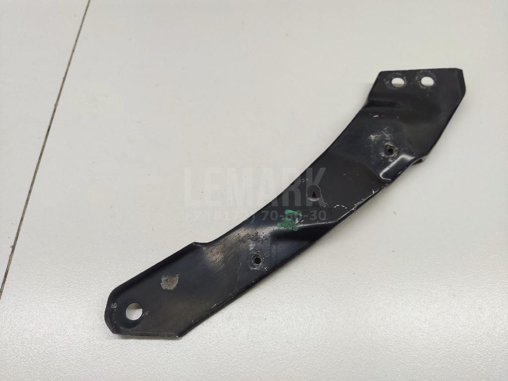 Кронштейн передней панели 5K0806930B VAG