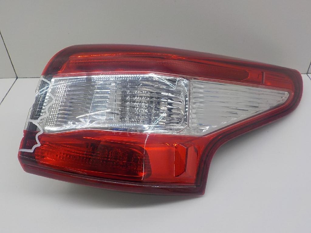 Фонарь задний наружный правый 265504EA0A Nissan
