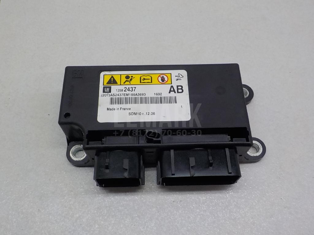 Блок управления AIR BAG 13582437 GM