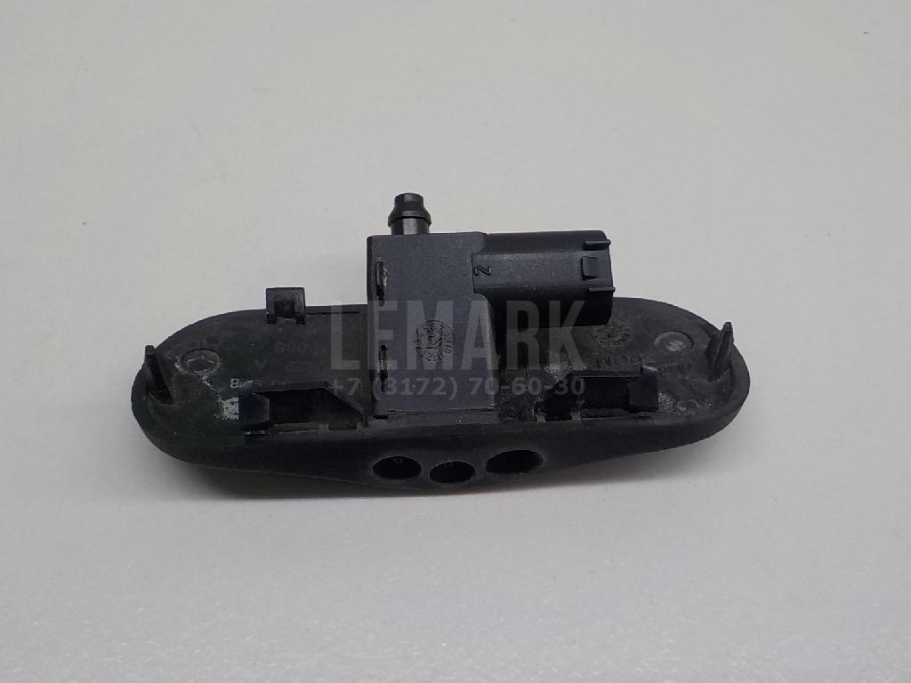 Форсунка омывателя лобового стекла для  BMW 5-serie E60/E61 2003-2009