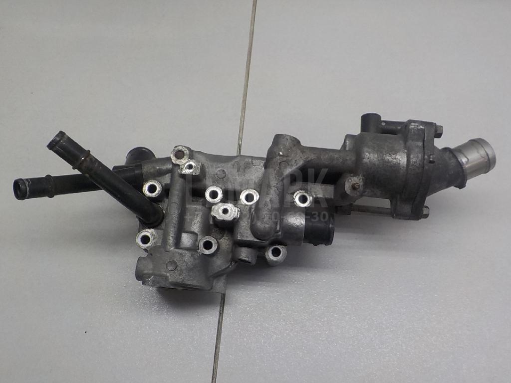 Корпус термостата 256102F300 Hyundai-Kia