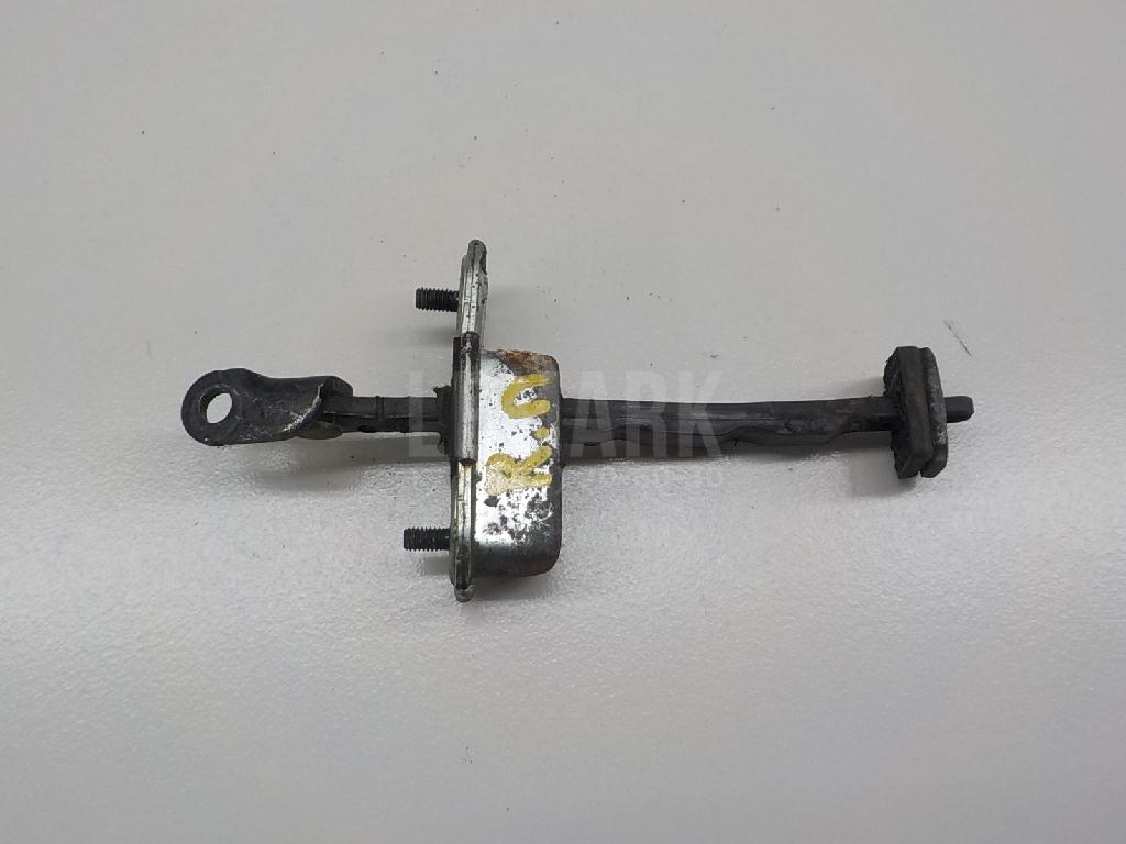 Ограничитель двери 793902Y000 Hyundai-Kia