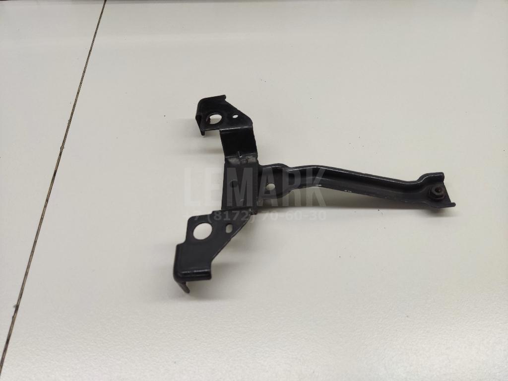 Кронштейн замка капота для  Ford Focus II 2005-2008