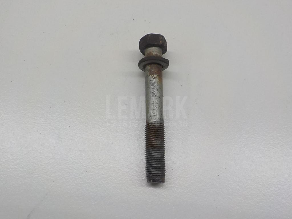 Болт переднего рычага 5779107000 Hyundai-Kia