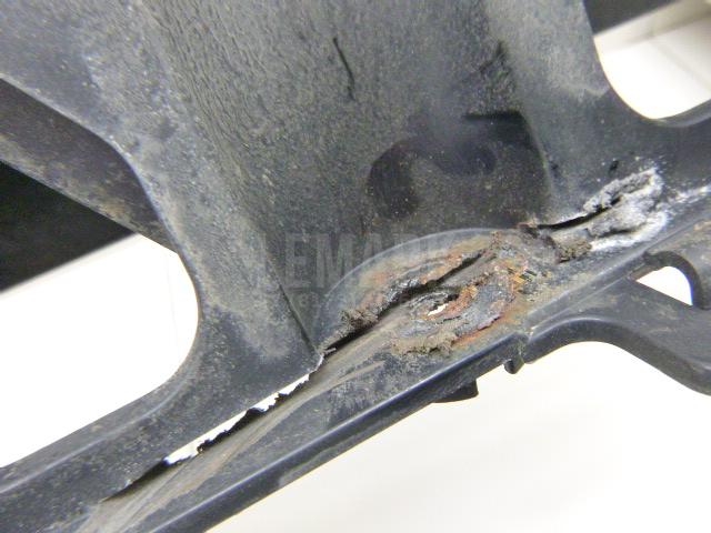 Кронштейн заднего бампера для  BMW X3 E83 2004-2010