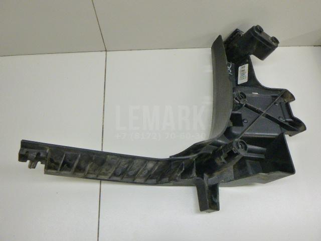 Кронштейн заднего бампера левый для  Audi A2 [8Z0] 2000-2005