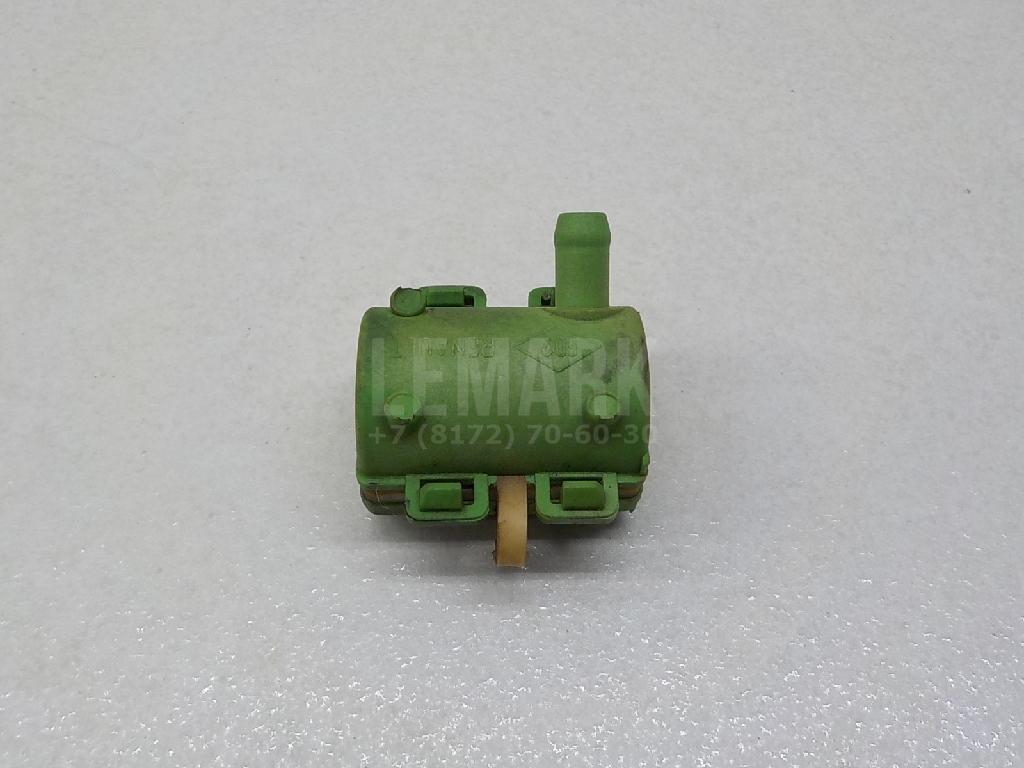 Защита топливных трубок 17575BB50B Nissan
