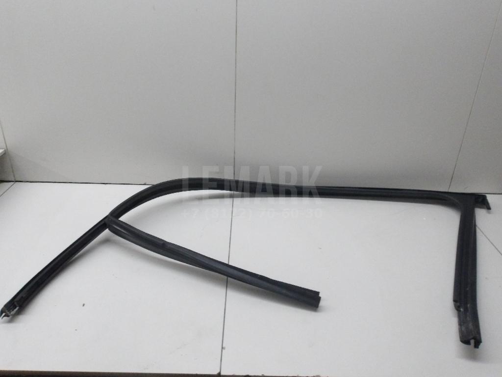 Уплотнитель стекла двери 3C4837432F5AP VAG