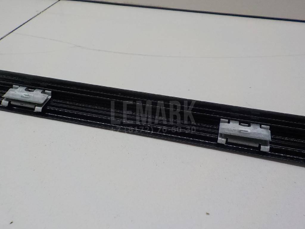 Накладка стекла заднего правого для  BMW X3 F25 2010-2017