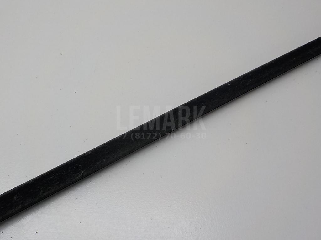 Накладка стекла переднего правого для  BMW 5-serie F10/F11 2009-2016