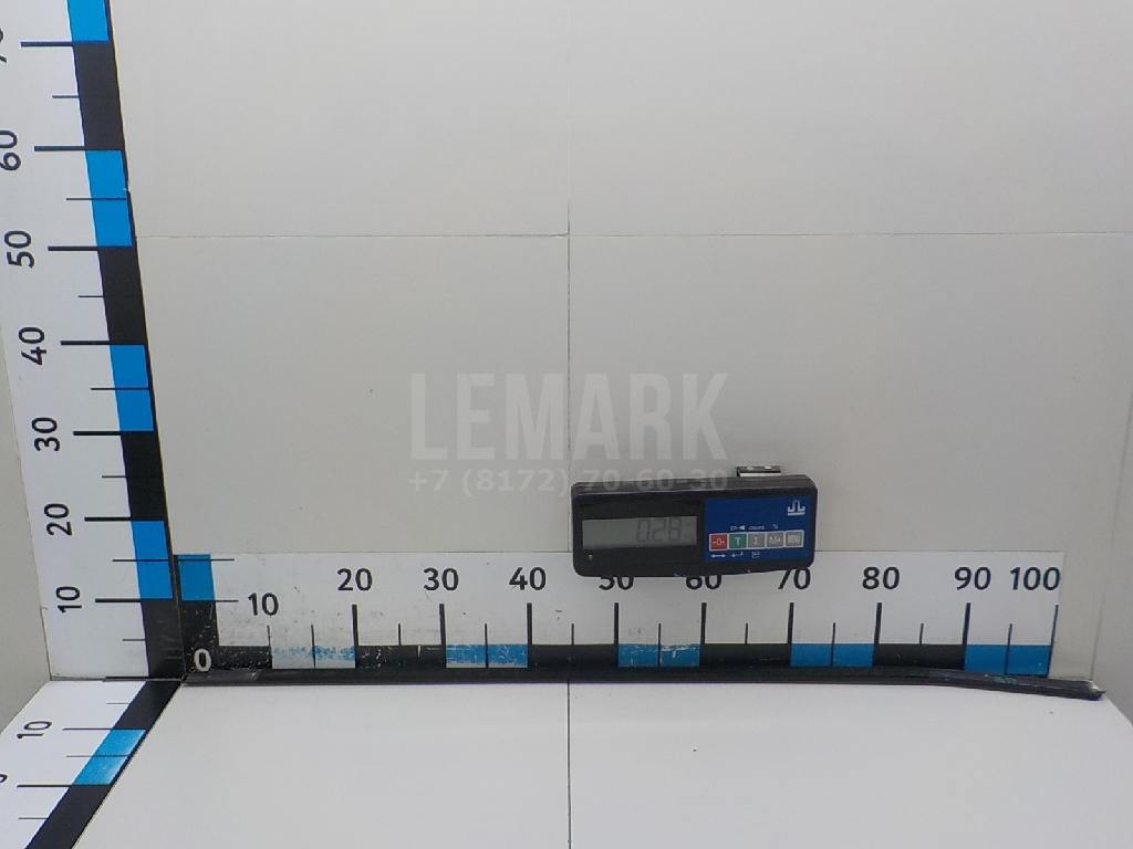 Накладка стекла переднего правого для  BMW 5-serie F10/F11 2009-2016