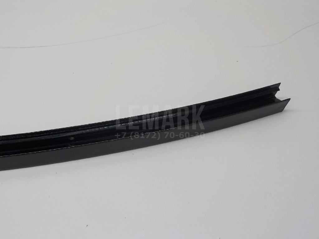 Направляющая стекла двери для  BMW X3 E83 2004-2010