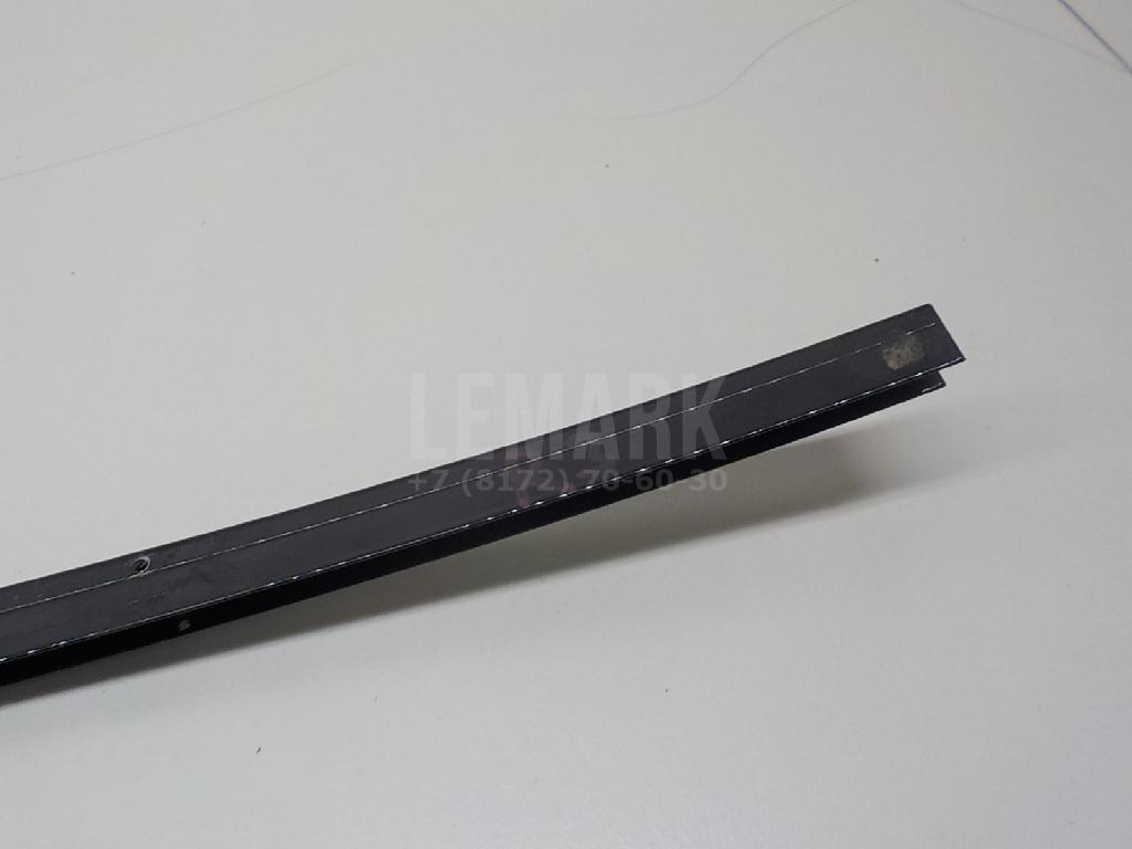 Направляющая стекла двери для  BMW X3 E83 2004-2010