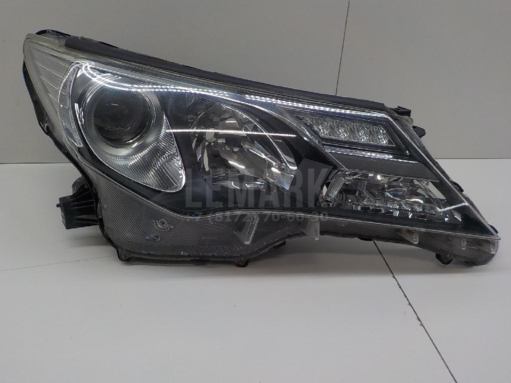 Фара правая 8113042561 Toyota