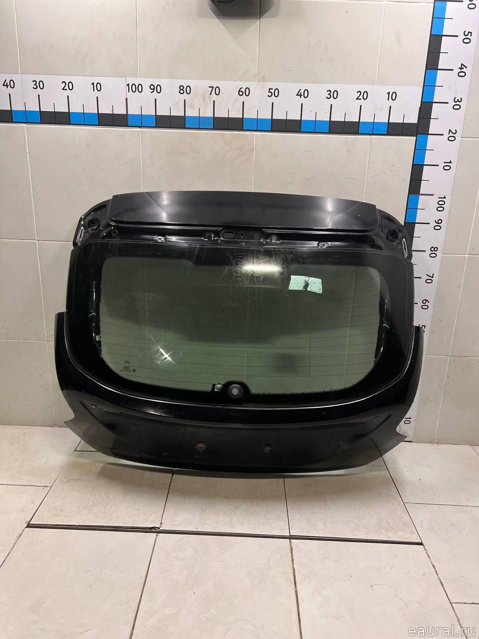 Дверь багажника со стеклом
