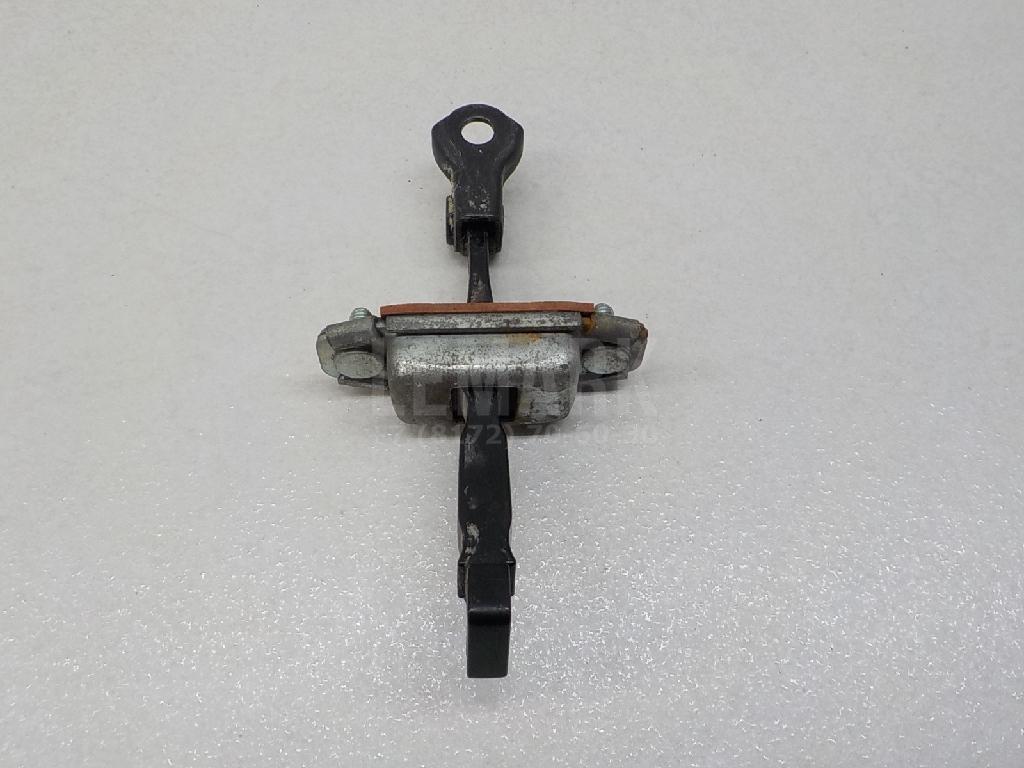 Ограничитель двери 794903U000 Hyundai-Kia