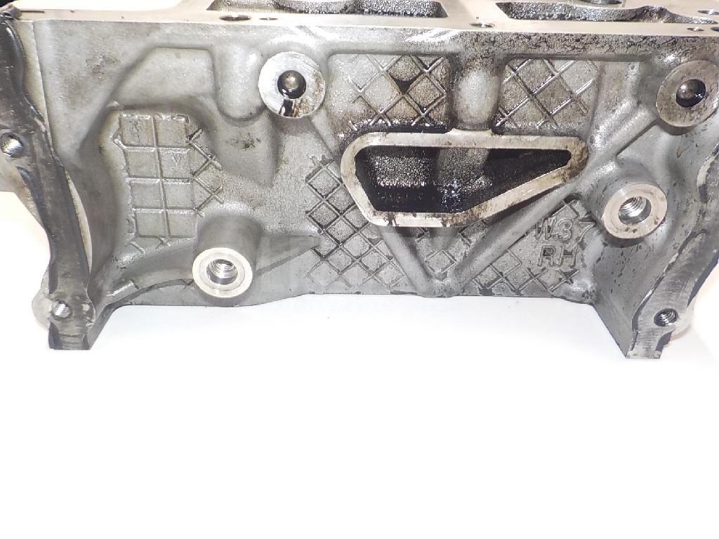 Головка блока для  BMW X3 E83 2004-2010