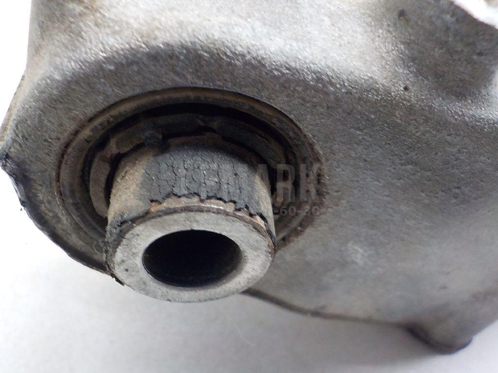 Кулак поворотный задний левый для  Audi 80/90 [B2] 0-1986