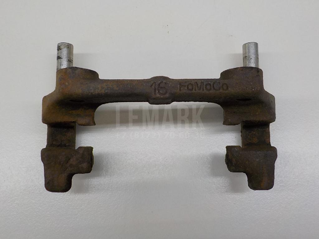 Скоба суппорта заднего 1468867 Ford