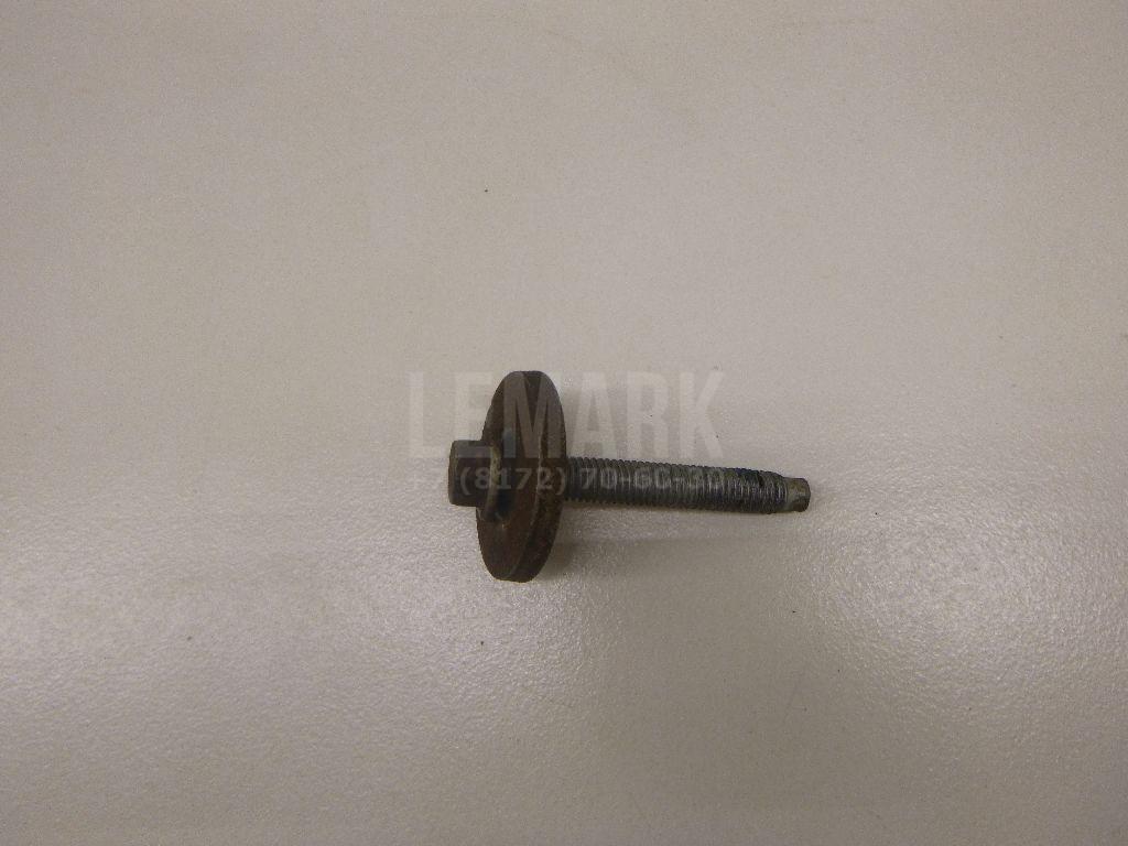 Болт передней ступицы 1569107 Ford