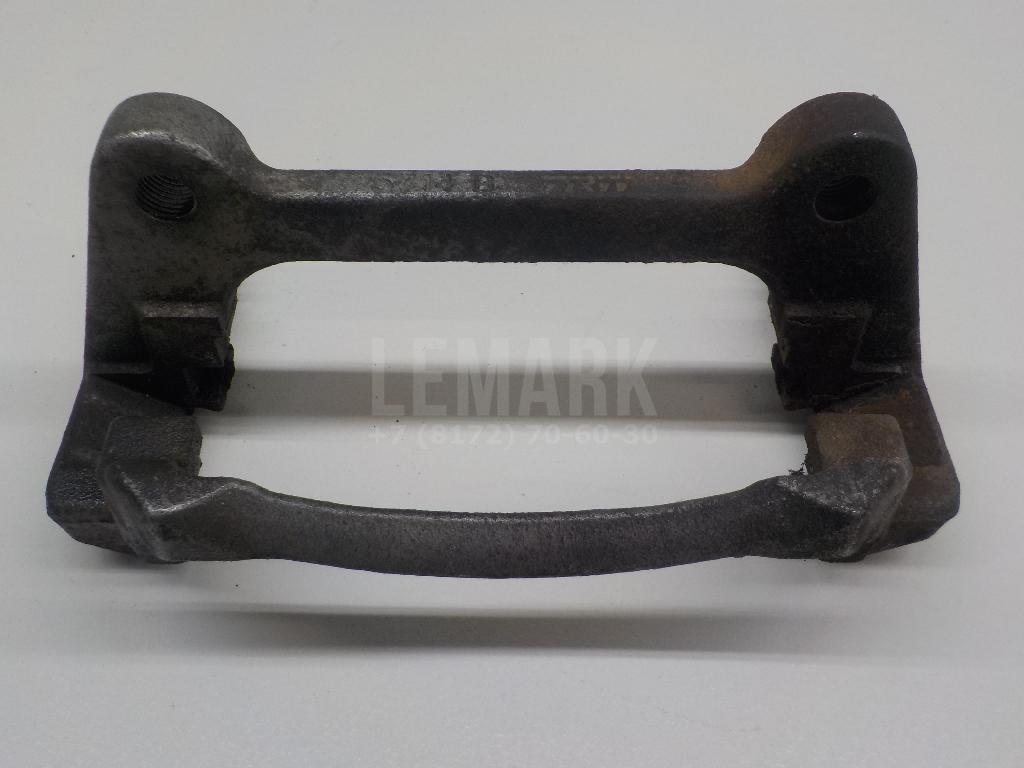 Скоба суппорта переднего правого для  BMW X1 F48 2014-2022