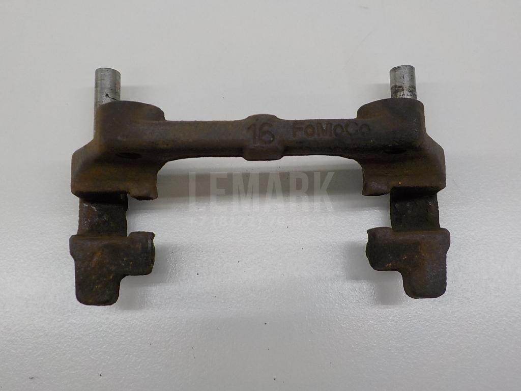 Скоба суппорта заднего 1468867 Ford