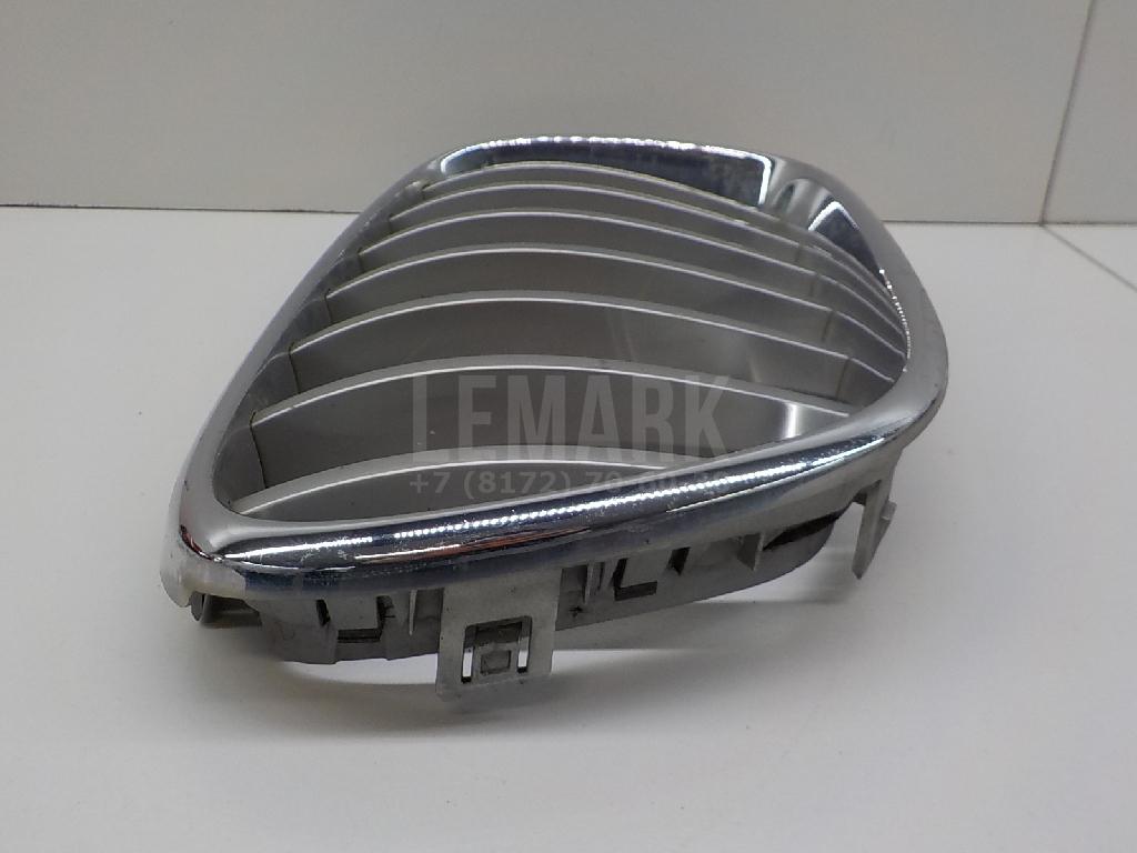 Решетка радиатора правая для  Audi A4 [B6] 2000-2004