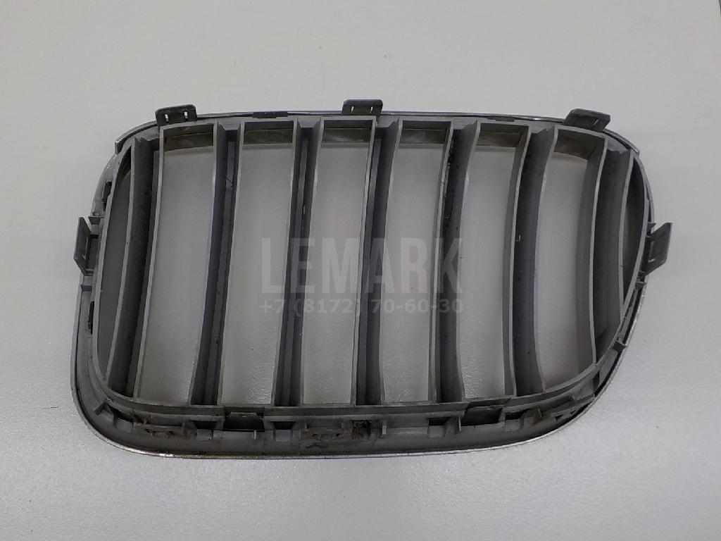 Решетка радиатора правая для  Audi A4 [B6] 2000-2004