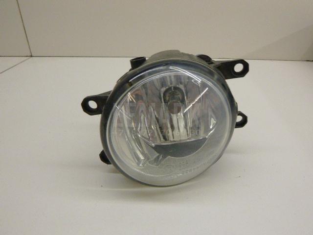 Фара противотуманная правая 812100W050 Toyota