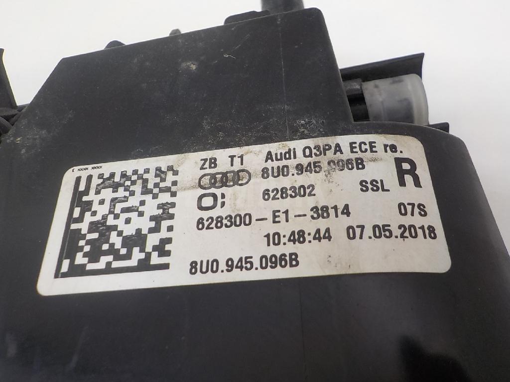 Фонарь задний в бампер правый для  Audi A8 [4H] 2010-2017