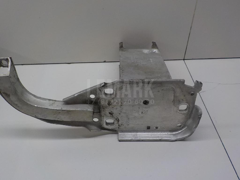 Кронштейн усилителя переднего бампера правый для  Audi TT(8N) 1998-2006