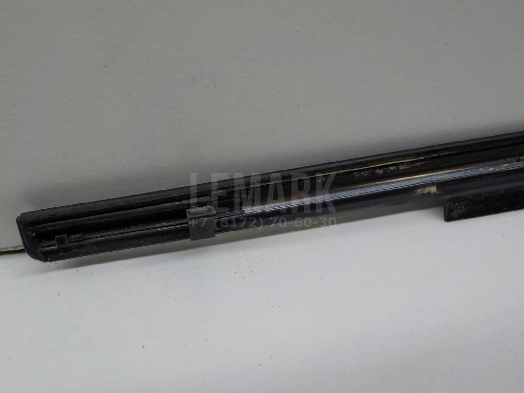 Накладка стекла заднего правого для  Fiat Bravo 2006-2014