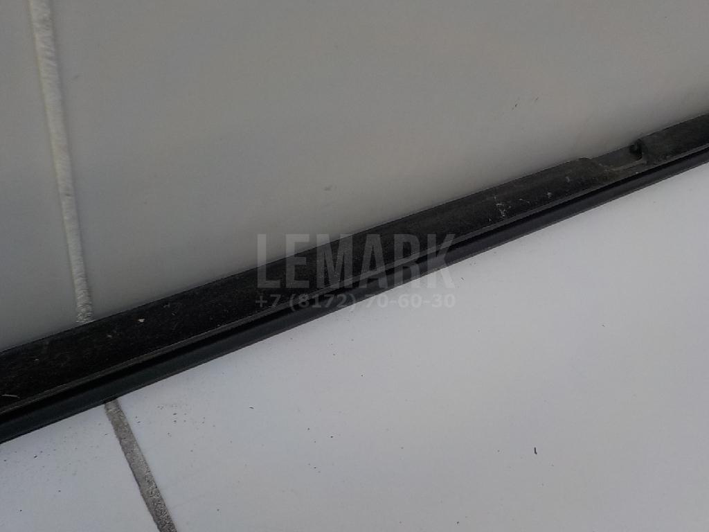 Накладка стекла заднего правого для  BMW X3 F25 2010-2017