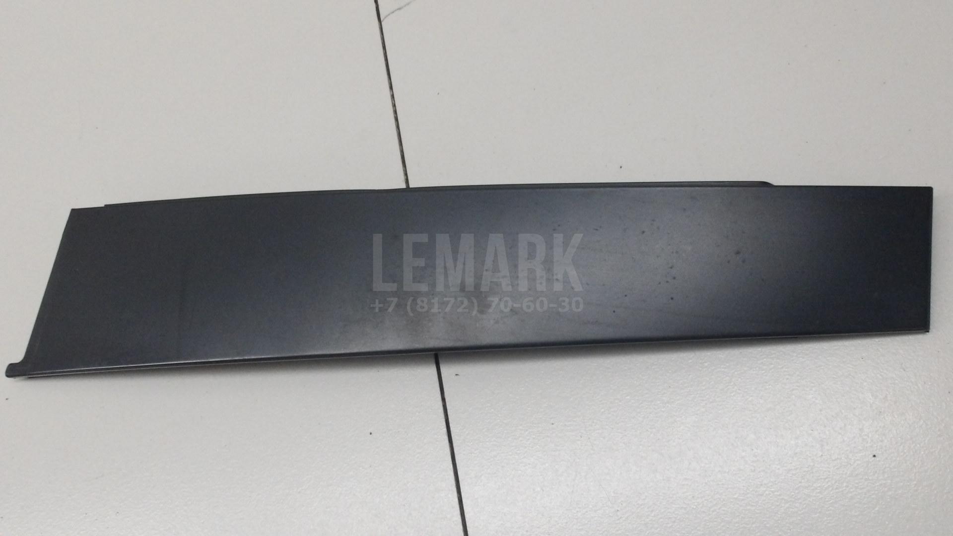 Накладка двери задней правой 13303933 GM
