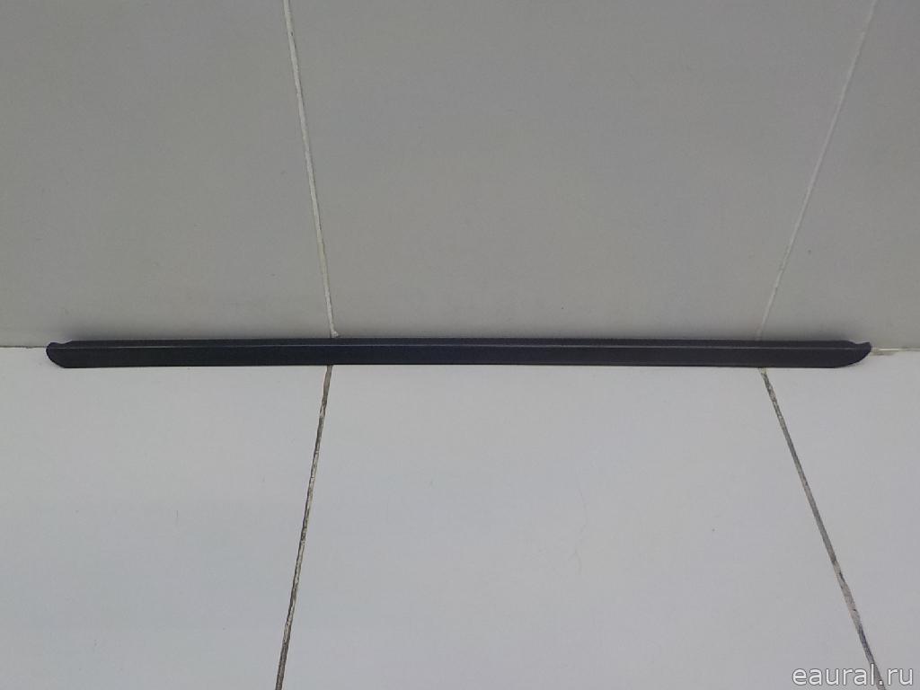 Накладка стекла заднего левого