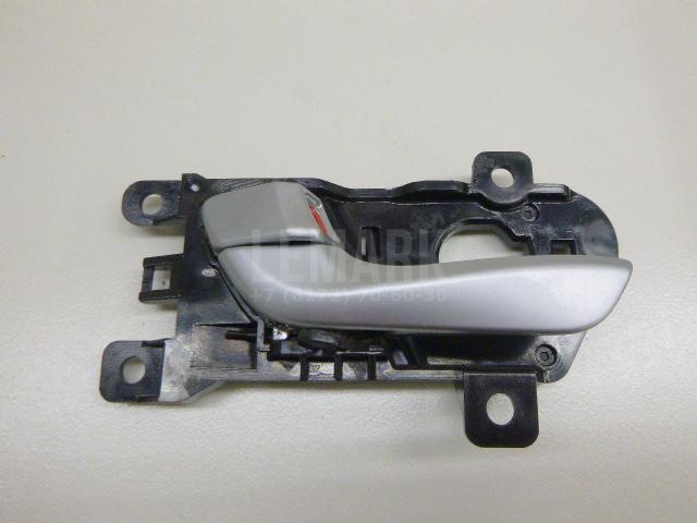 Ручка двери внутренняя левая 826102W000SDH Hyundai-Kia