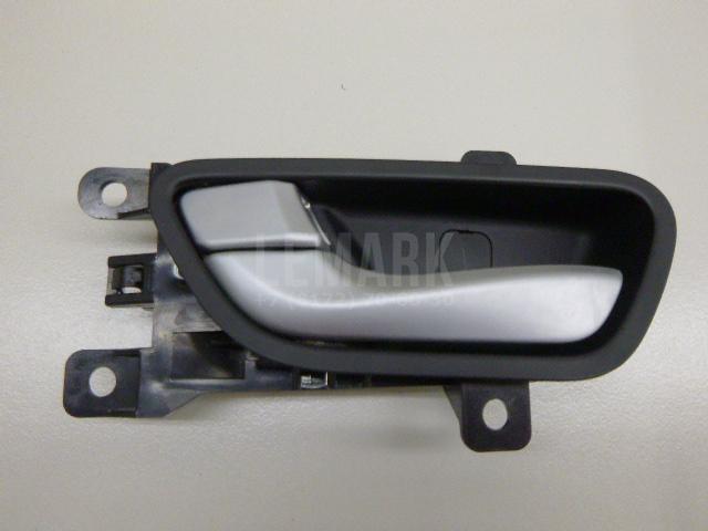 Ручка двери внутренняя левая 826102W000SDH Hyundai-Kia